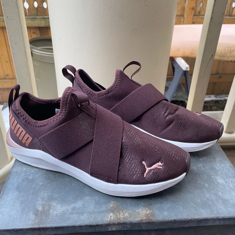 Women's Maroon Puma Sneakers Size 8